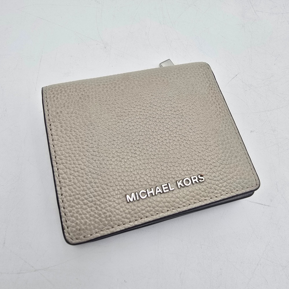 Michael Kors Grey Pebbled Leather Jet Set Small Bifold Wallet Silver Hardware
